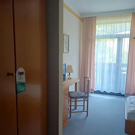 Gesundheits-&wellnessresort Salzerbad Hotel *